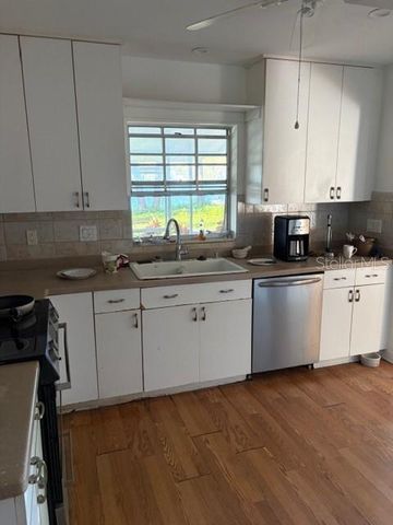 5211 WILCOX ROAD, Tampa, FL 33624