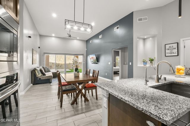 13729 Lago Vista Avenue, Horizon City, TX 79928