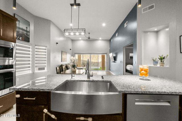 13729 Lago Vista Avenue, Horizon City, TX 79928