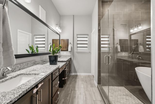 13729 Lago Vista Avenue, Horizon City, TX 79928