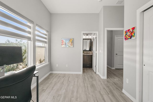 13729 Lago Vista Avenue, Horizon City, TX 79928