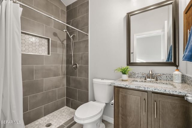 13729 Lago Vista Avenue, Horizon City, TX 79928