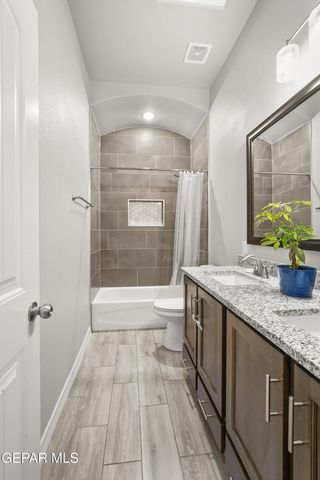 13729 Lago Vista Avenue, Horizon City, TX 79928