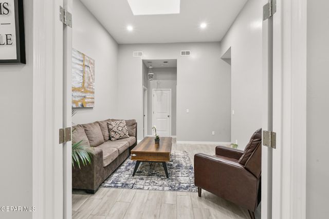 13729 Lago Vista Avenue, Horizon City, TX 79928