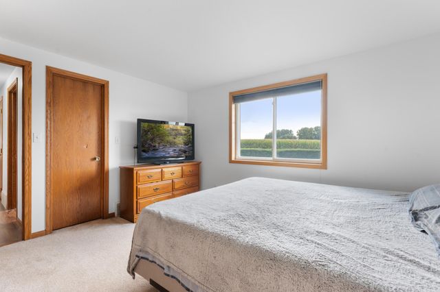 69378 230th Avenue, Canisteo Twp, MN 55944