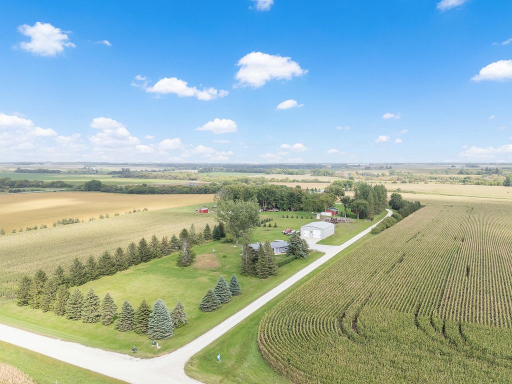 69378 230th Avenue, Canisteo Twp, MN 55944