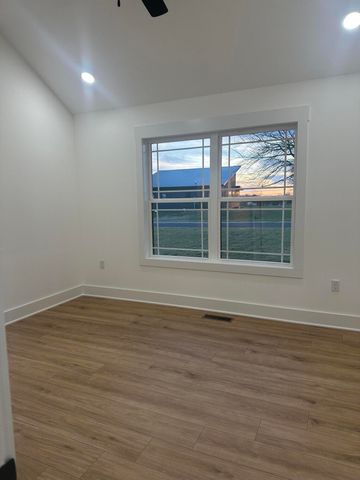 127 Carriage Court, Somerset, KY 42503