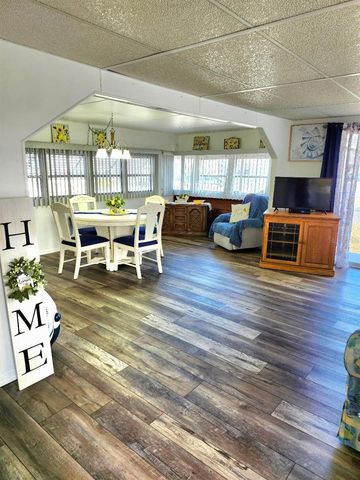 1912 IOWA AVENUE, Bradenton, FL 34207