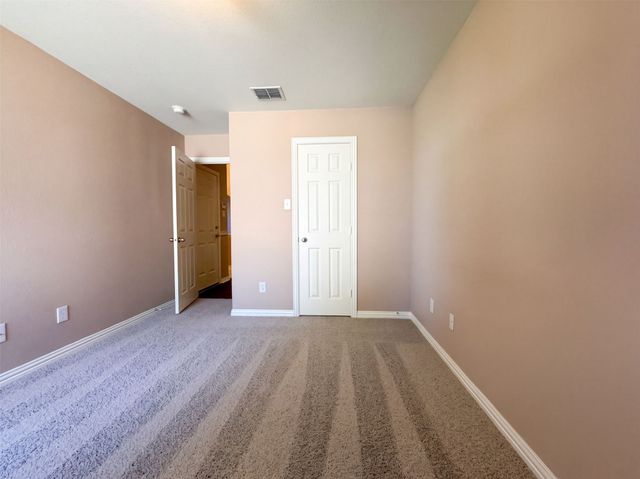 5327 Lake Gardens Drive, Grand Prairie, TX 75052