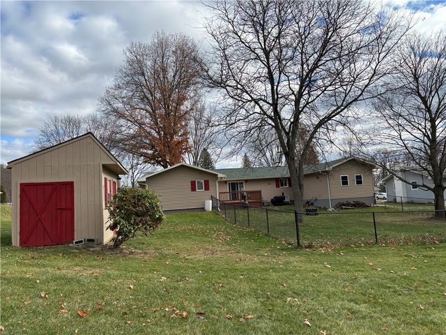321 Burton Street, Bath, NY 14810
