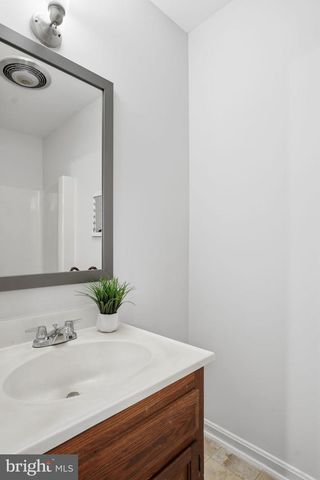 18311 QUEEN ANNE BRIDGE RD, Bowie, MD 20716