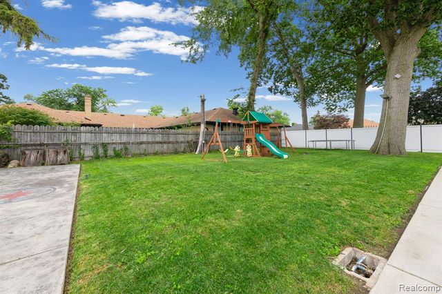 19371 Monica Street, Detroit, MI 48221