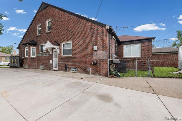 19371 Monica Street, Detroit, MI 48221