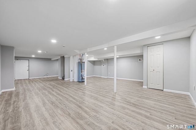 130 Deramo Place, Bridgeport, CT 06606