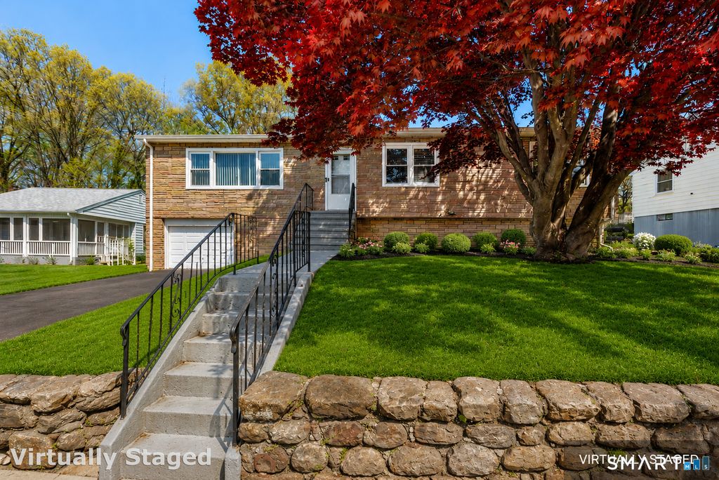 130 Deramo Place, Bridgeport, CT 06606