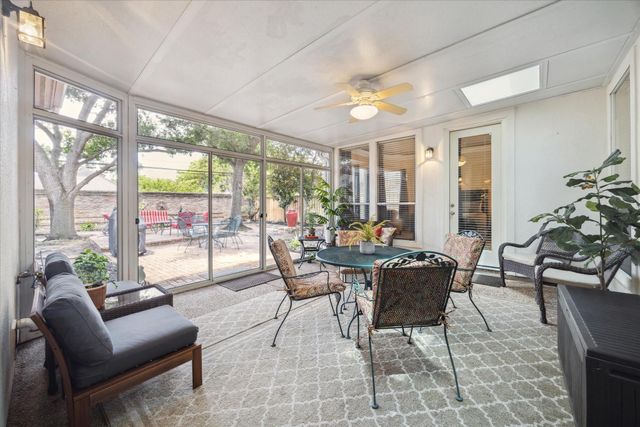 718 Marywood Chase, Houston, TX 77079