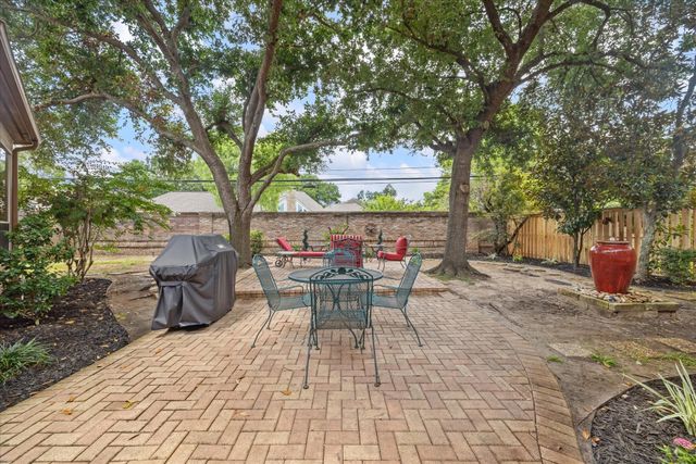 718 Marywood Chase, Houston, TX 77079