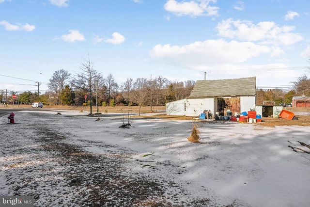 236 CHURCH RD, Medford, NJ 08055