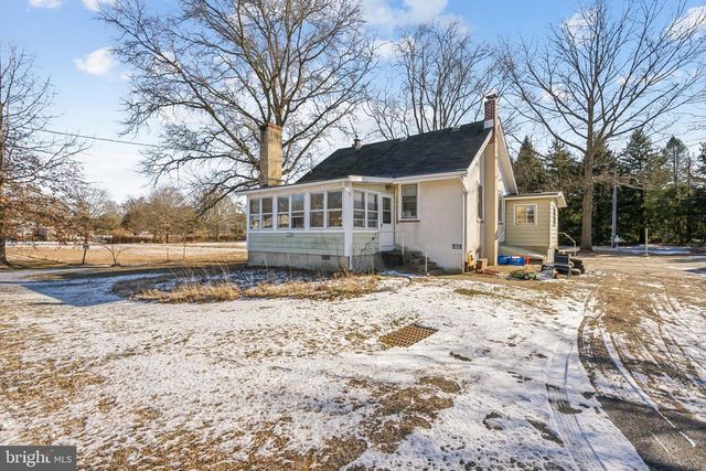 236 CHURCH RD, Medford, NJ 08055