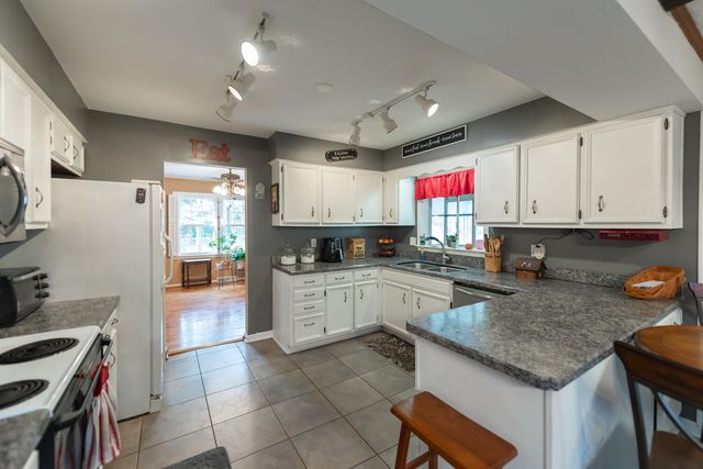 34 Timberlawn Circle, Frankfort, KY 40601