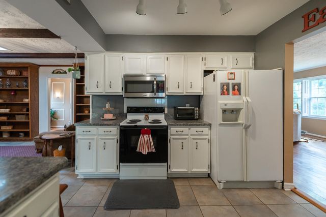 34 Timberlawn Circle, Frankfort, KY 40601