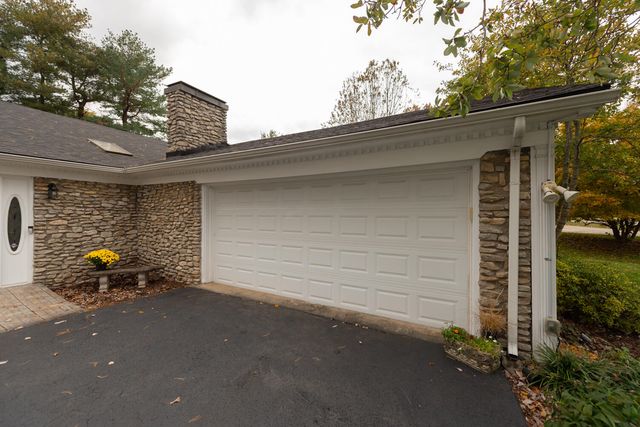 34 Timberlawn Circle, Frankfort, KY 40601