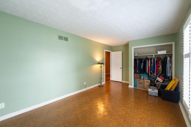 34 Timberlawn Circle, Frankfort, KY 40601