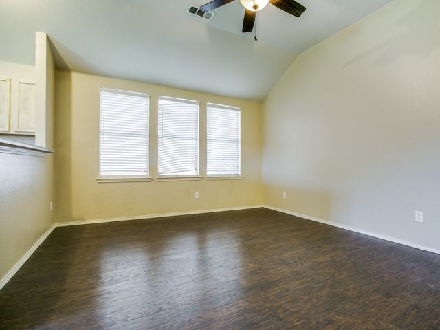 1223 Mockingbird Drive, Aubrey, TX 76227