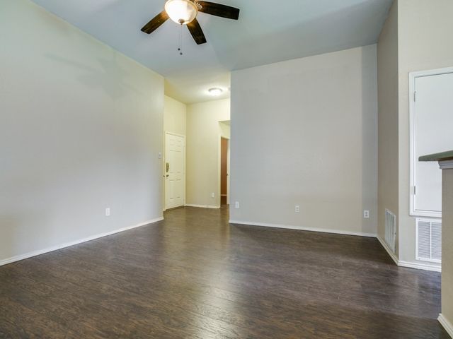 1223 Mockingbird Drive, Aubrey, TX 76227