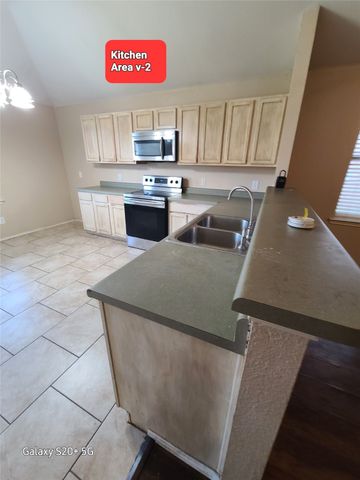 1223 Mockingbird Drive, Aubrey, TX 76227