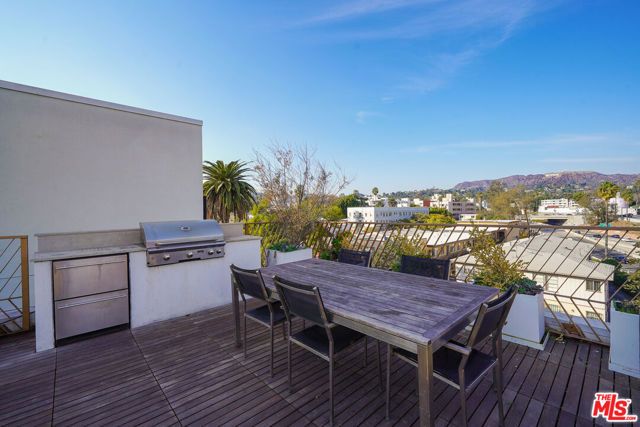 5800 Harold Way 410, Los Angeles, CA 90028