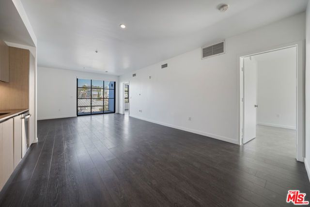 5800 Harold Way 410, Los Angeles, CA 90028
