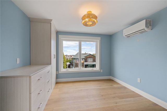 7 Wellington Avenue, Newport, RI 02840