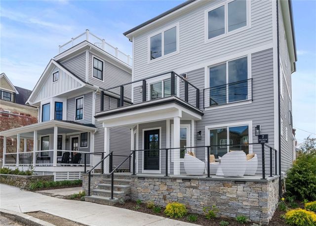 7 Wellington Avenue, Newport, RI 02840