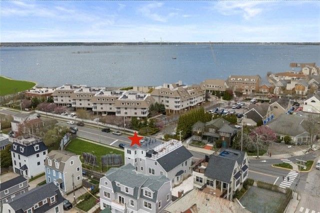 7 Wellington Avenue, Newport, RI 02840