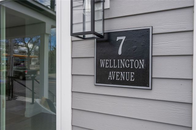 7 Wellington Avenue, Newport, RI 02840