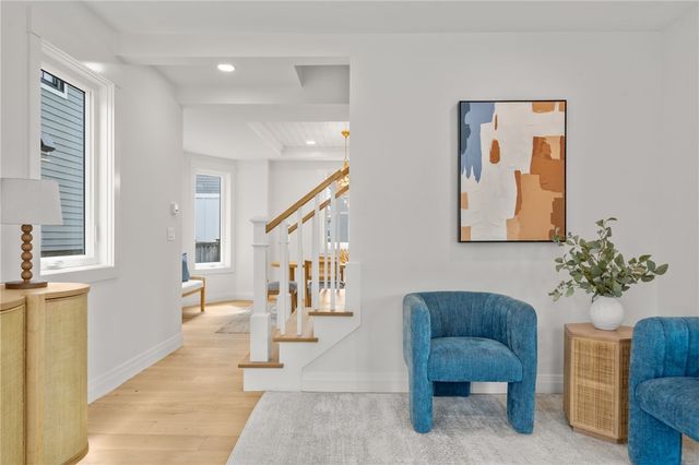 7 Wellington Avenue, Newport, RI 02840