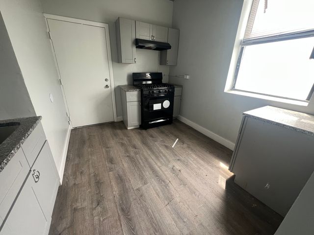 73 E 69th Street 3, Chicago, IL 60637