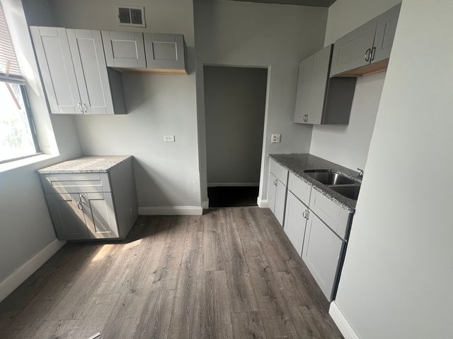 73 E 69th Street 3, Chicago, IL 60637