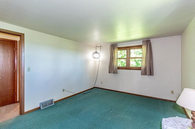 E8488 STAGE ROAD, New London, WI 54961