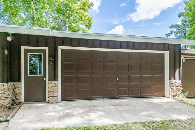 E8488 STAGE ROAD, New London, WI 54961
