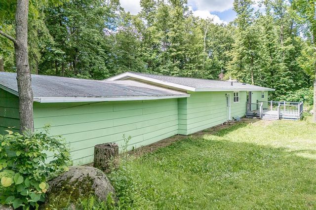 E8488 STAGE ROAD, New London, WI 54961