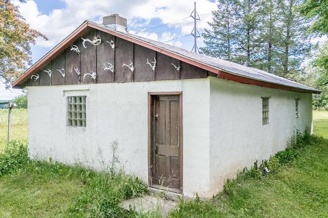 E8488 STAGE ROAD, New London, WI 54961