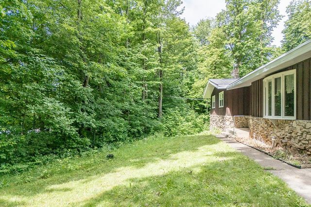 E8488 STAGE ROAD, New London, WI 54961