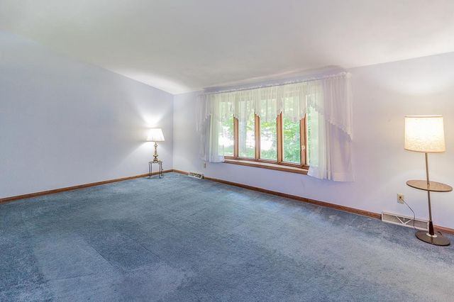 E8488 STAGE ROAD, New London, WI 54961