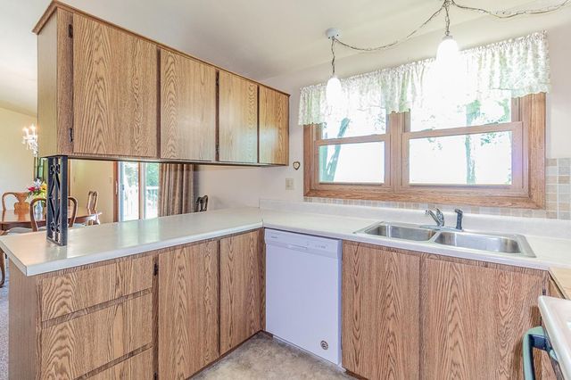E8488 STAGE ROAD, New London, WI 54961