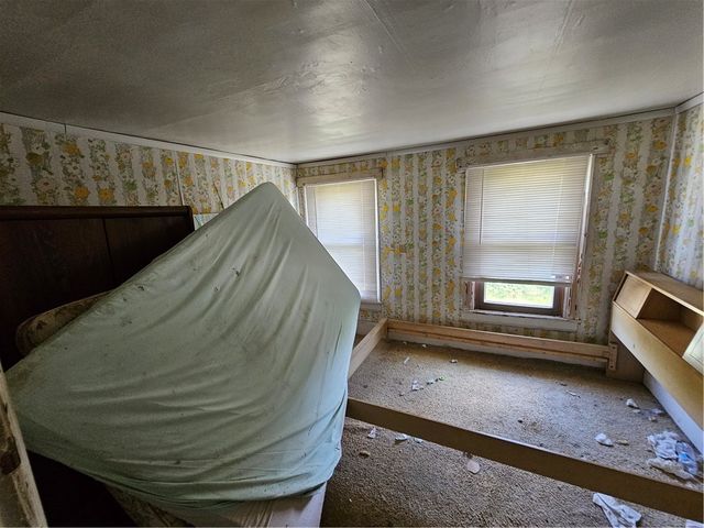 58 Elm St, Harrison Twp, PA 15065