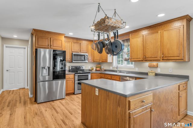 57 Hubbard Road, Haddam, CT 06438