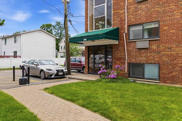 596 American Legion Hwy 3, Boston, MA 02131