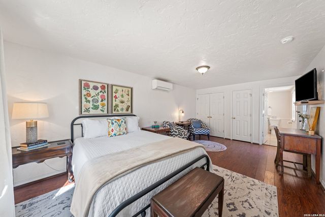 110 Beverly Drive, Fredericksburg, TX 78624